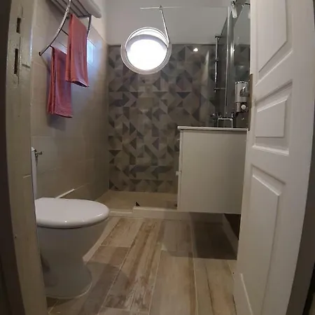 Lou Nidou, Centre * 尼斯